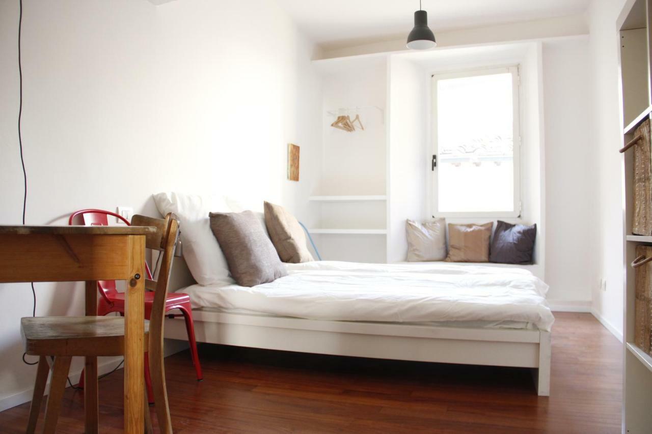 Art Apartment Velluti Firenze Eksteriør billede